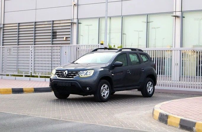Used Renault Duster II, 2.0 l, 2023 in Sharjah by Al Rukin Al Saudi, Grey color. GCC Specs | AUTO.AE