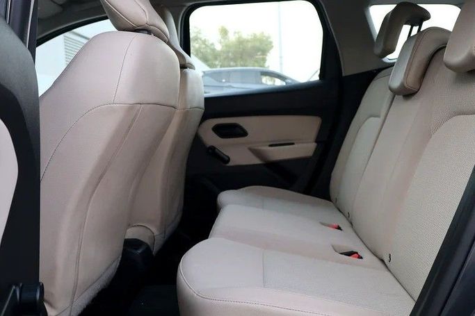 Used Renault Duster II, 2.0 l, 2023 in Sharjah by Al Rukin Al Saudi, Grey color. GCC Specs | AUTO.AE