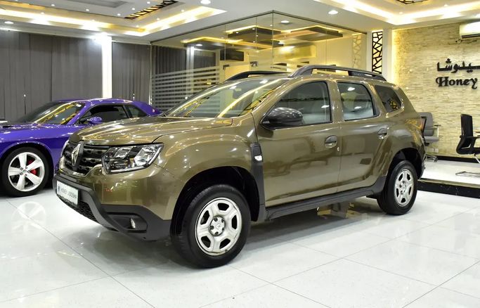 Подержанный Renault Duster II, 2.0 л, 2020 в Шардже от Honey Jidosha Used Cars Tr. Коричневый цвет. GCC | AUTO.AE | Объявление #272973