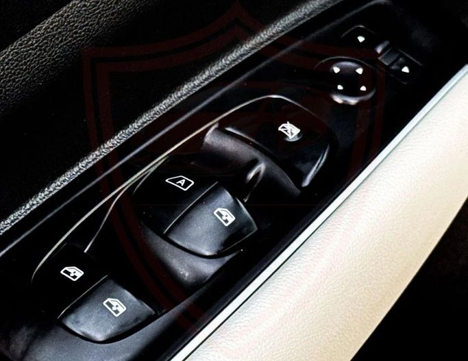 Подержанный Renault Koleos II Рестайлинг, 2.5 л, 2021 в Шардже от Al Sayed Khamis Used Auto Trading Серый цвет. GCC | AUTO.AE