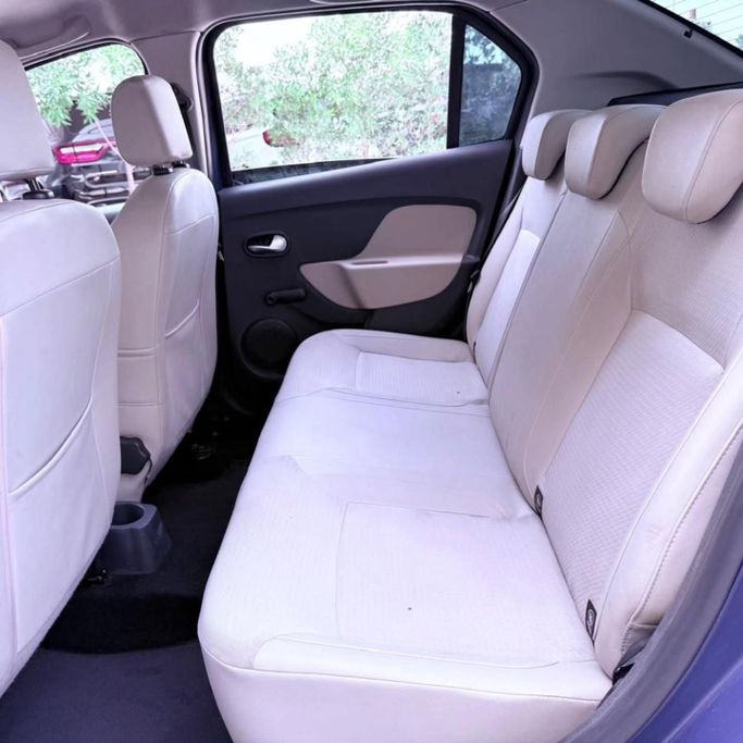 Подержанный Renault Symbol III Рестайлинг, 1.6 л, 2020 в Шардже от Sarmad Cars Синий цвет. Other | AUTO.AE