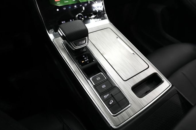 New Roewe RX5 II, 1.5 l, 2023 in Sharjah by Al Qassem Cars Trading, White color. GCC Specs | AUTO.AE