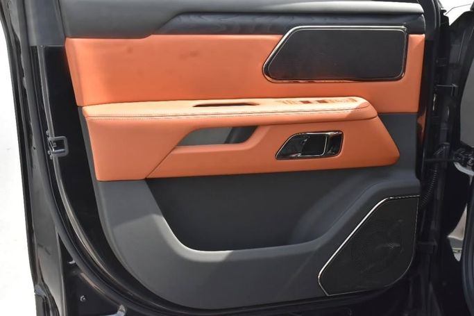 Новый Rox 01, 1.5 л, 2025 в Шардже от Alfaris Used Cars Черный цвет.  | AUTO.AE
