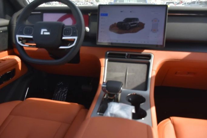 Новый Rox 01, 1.5 л, 2025 в Шардже от Alfaris Used Cars Серый цвет. Other | AUTO.AE