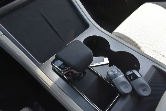 New Rox 01, 1.5 l, 2025 in Sharjah by Alfaris Used Cars, White color. Other | AUTO.AE