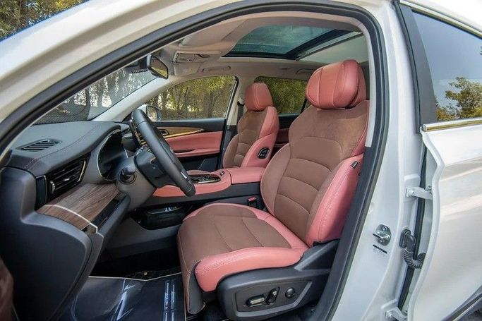 Used Skywell ET5, 2023 in Sharjah by First Choice Cars, White color. GCC Specs | AUTO.AE