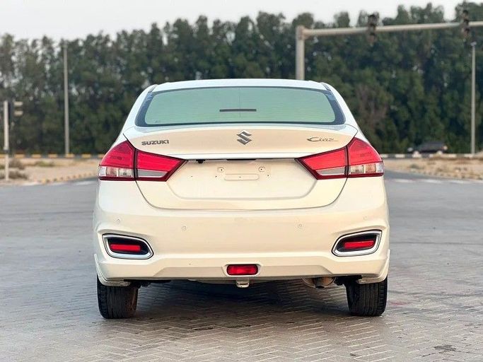 Used Suzuki Ciaz I Facelift, 1.5 l, 2023 in Sharjah by Al Rukin Al Saudi, White color. GCC Specs | AUTO.AE