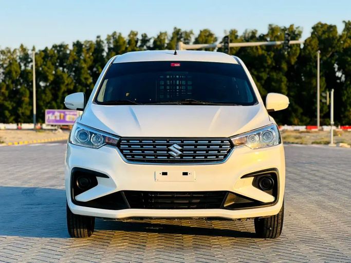 Подержанный Suzuki Ertiga II Рестайлинг, 1.5 л, 2022 в Шардже от Sama Al Sham Cars Белый цвет. GCC | AUTO.AE