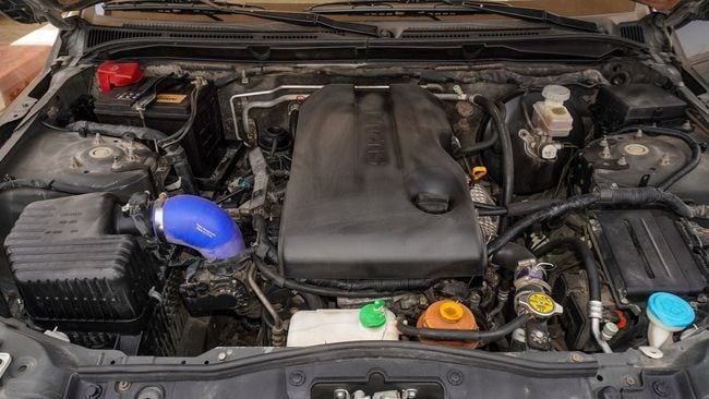 Подержанный Suzuki Grand Vitara II Рестайлинг 2, 2.4 л, 2015 в Шардже от Abo Saif Черный цвет. GCC | AUTO.AE