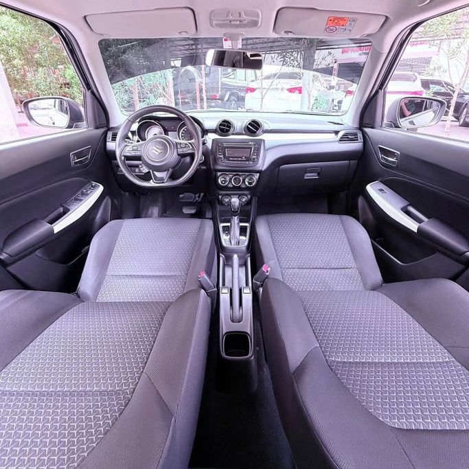 Подержанный Suzuki Swift V, 1.2 л, 2019 в Шардже от Sarmad Cars Черный цвет. Other | AUTO.AE