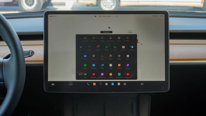 Подержанный Tesla Model 3 I Рестайлинг, 2023 в Шардже от Abo Saif Белый цвет. Американская | AUTO.AE