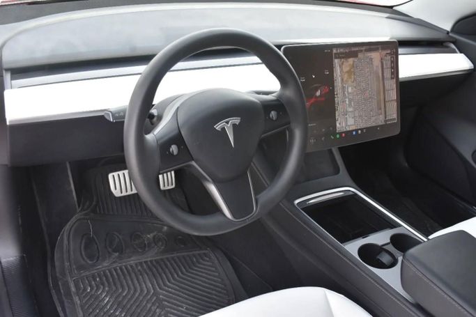 Used Tesla Model 3 Performance I, 2021 in Sharjah by Alfaris Used Cars, Red color. Other | AUTO.AE
