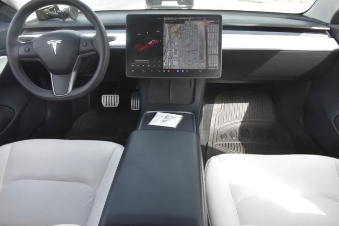 Used Tesla Model 3 Performance I, 2021 in Sharjah by Alfaris Used Cars, Red color. Other | AUTO.AE