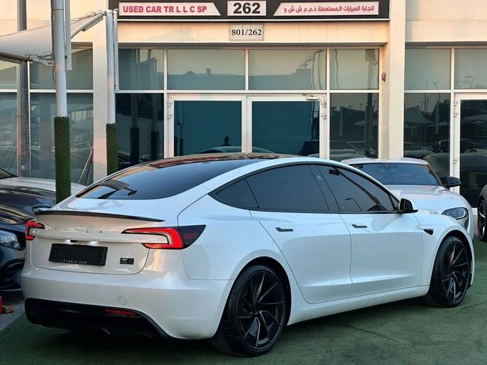 Used Tesla Model 3 Performance I Facelift, 2024 in Sharjah by Noor Al Seyoh Used Cars, White color. GCC Specs | AUTO.AE