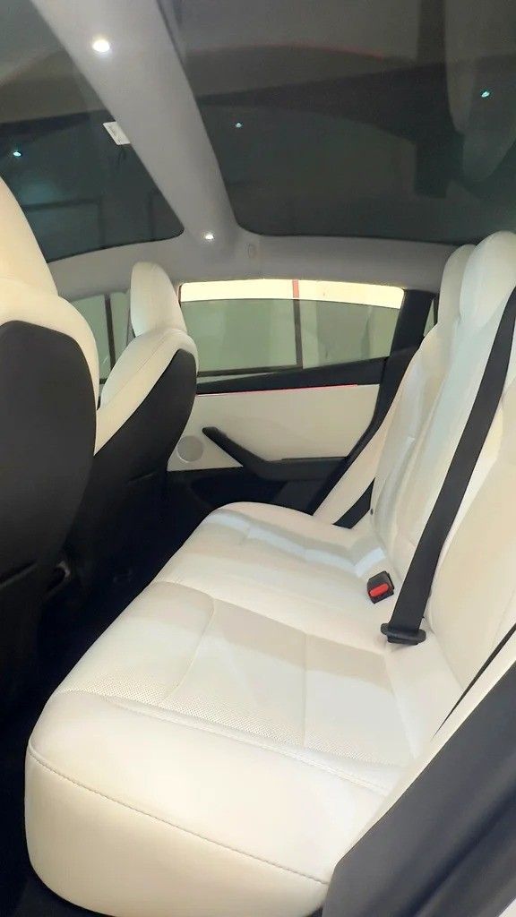 Used Tesla Model 3 I Facelift, 2024 in Sharjah by Rebou Alfakhama, White color. GCC Specs | AUTO.AE