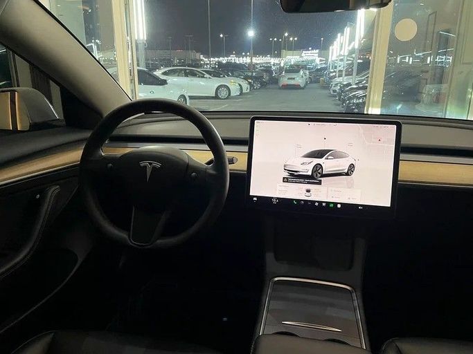 Used Tesla Model 3 Standart I, 2022 in Sharjah by Rebou Alfakhama, White color. GCC Specs | AUTO.AE