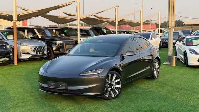 Used Tesla Model 3 Long Range I Facelift, 2024 in Sharjah by Badar Used Cars, Black color.  | AUTO.AE