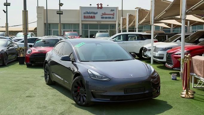 Used Tesla Model 3 Performance I, 2022 in Sharjah by Badar Used Cars, Black color.  | AUTO.AE