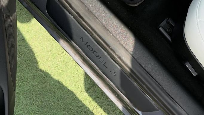 Used Tesla Model 3 Performance I, 2022 in Sharjah by Badar Used Cars, Black color.  | AUTO.AE