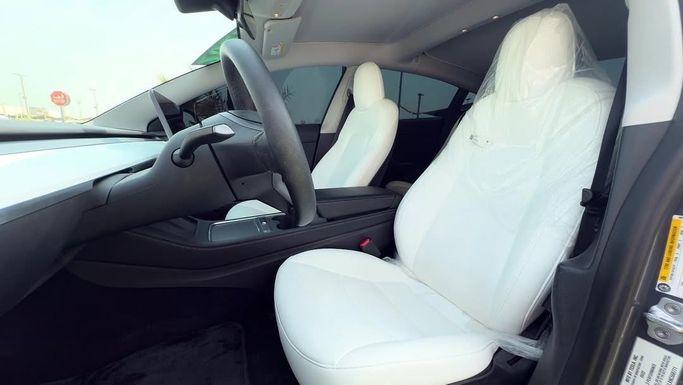 Used Tesla Model 3 Performance I, 2022 in Sharjah by Badar Used Cars, Black color.  | AUTO.AE