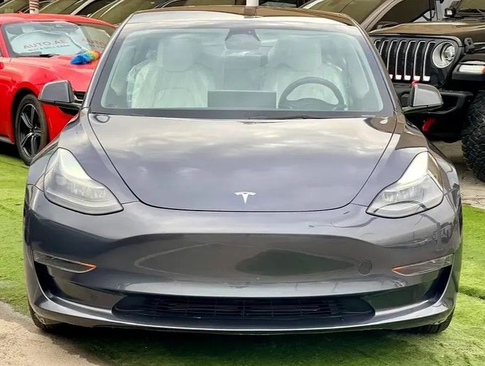 جديدة Tesla Model 3 أنا فيس ليفت, 2023 في في الشارقة من Walid Kahat، اللون رمادي. المواصفات الأمريكية | AUTO.AE | إعلان #273031