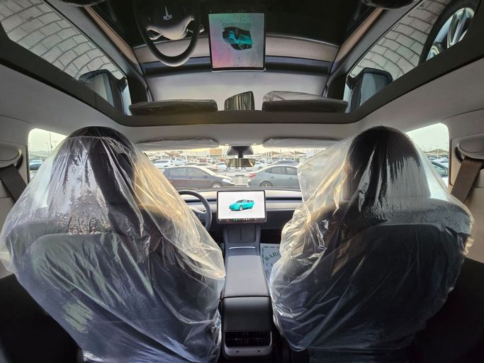 Used Tesla Model Y Long Range I, 2024 in Sharjah by Rebou Najd Used Cars, Grey color. GCC Specs | AUTO.AE