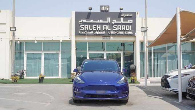 Подержанный Tesla Model Y Long Range I, 2022 в Шардже от Alsaadi Motors Синий цвет. Other | AUTO.AE