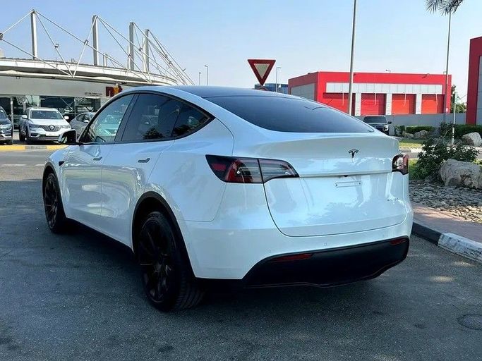 Used Tesla Model Y Long Range I, 2022 in Sharjah by First Choice Cars, White color. GCC Specs | AUTO.AE