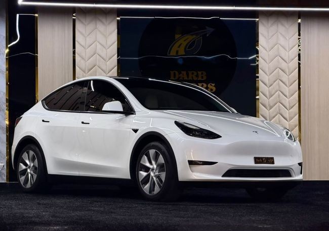 Подержанный ⁦Tesla Model Y Standart I, 2024⁩ в ОАЭ, Шарджа от DARB MOTORS Белый цвет. GCC | AUTO.AE | Объявление #288006