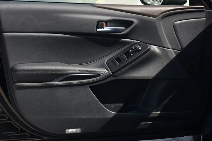 New Toyota Avalon V, 2.5 l, 2025 in Sharjah by Alfaris Used Cars, Black color. Other | AUTO.AE