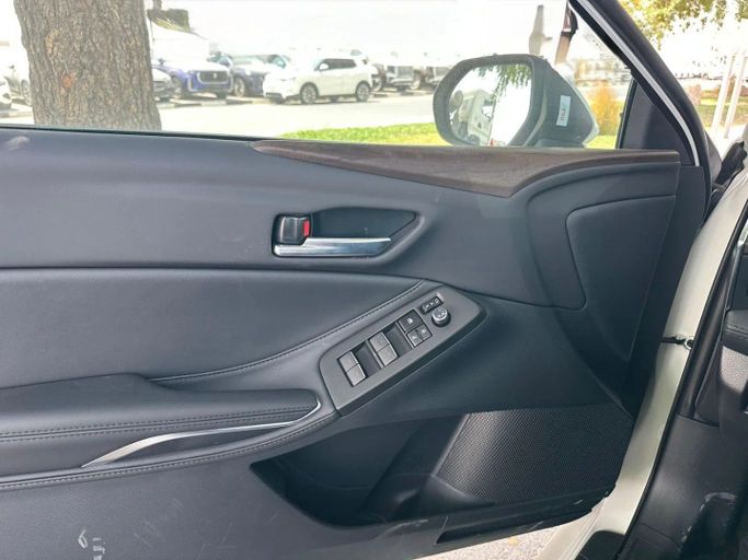 Новый Toyota Avalon V, 2.5 л, 2025 в Шардже от Alfaris Used Cars Белый цвет.  | AUTO.AE