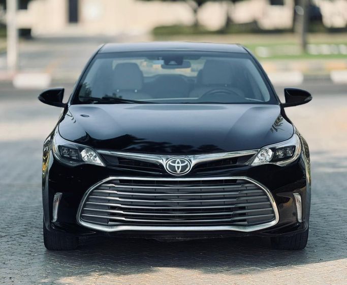 Used Toyota Avalon IV Facelift, 3.5 l, 2017 in Sharjah by Hatta Used Cars, Black color. American Specs | AUTO.AE