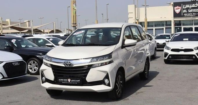 Подержанный Toyota Avanza II, 1.5 л, 2020 в Шардже от Al Sayed Khamis Used Cars Белый цвет. GCC | AUTO.AE