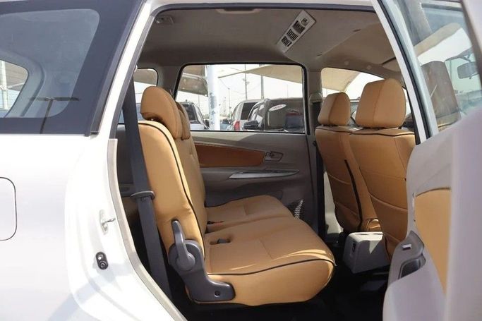 Подержанный Toyota Avanza II, 1.5 л, 2020 в Шардже от Al Sayed Khamis Used Cars Белый цвет. GCC | AUTO.AE
