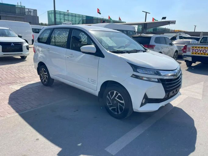 Подержанный Toyota Avanza II Рестайлинг, 1.5 л, 2019 в Шардже от Al Nabeel Used Cars Белый цвет.  | AUTO.AE
