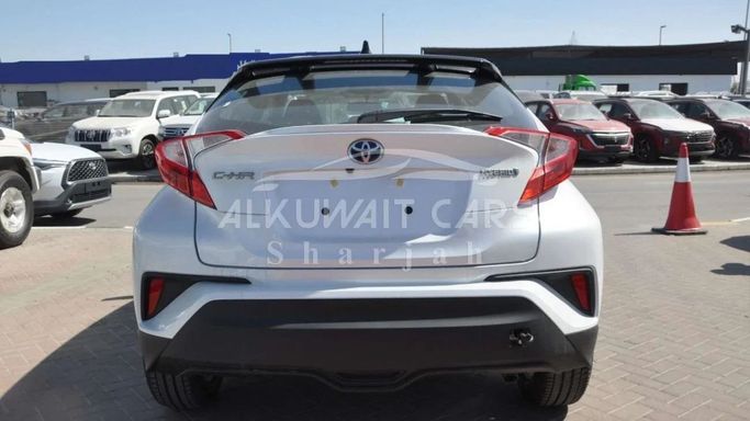 Новый Toyota C-HR I Рестайлинг, 1.8 л, 2023 в Шардже от Nour Alnukhba Motors Белый цвет. Other | AUTO.AE