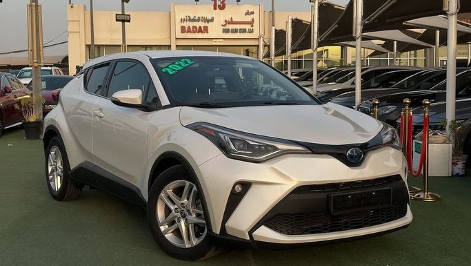 Used Toyota C-HR I Facelift, 2.0 l, 2022 in Sharjah by Badar Used Cars, White color.  | AUTO.AE