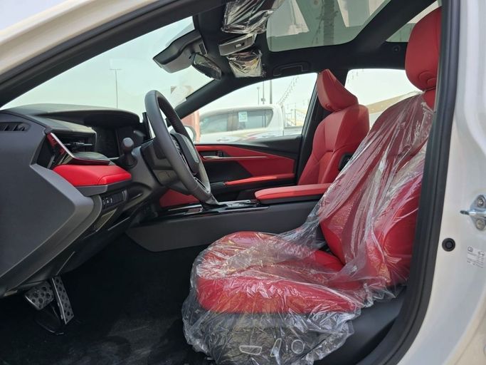 New Toyota Camry IX (XV80) China Market, 2.0 l, 2025 in Sharjah by Rebou Najd Used Cars, White color. Chinese Specs | AUTO.AE