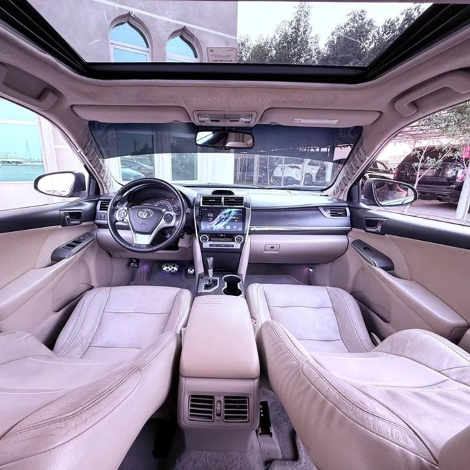 Подержанный Toyota Camry VII (XV50), 2.5 л, 2012 в Шардже от Sarmad Cars Черный цвет. GCC | AUTO.AE