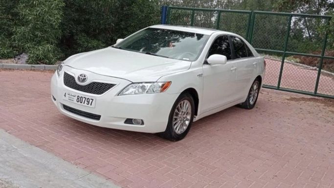 Used Toyota Camry VI (XV40), 2.5 l, 2007 in Sharjah by Halla Cars, White color. American Specs | AUTO.AE