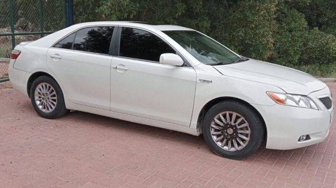 Used Toyota Camry VI (XV40), 2.5 l, 2007 in Sharjah by Halla Cars, White color. American Specs | AUTO.AE