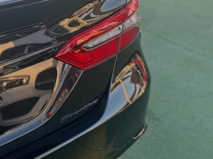 Used Toyota Camry VIII (XV70) Facelift, 2.5 l, 2023 in Sharjah by Badar Used Cars, Black color.  | AUTO.AE