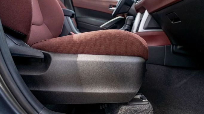 Новый Toyota Corolla Cross I, 1.8 л, 2023 в Шардже от Nour Alnukhba Motors Серый цвет. Other | AUTO.AE