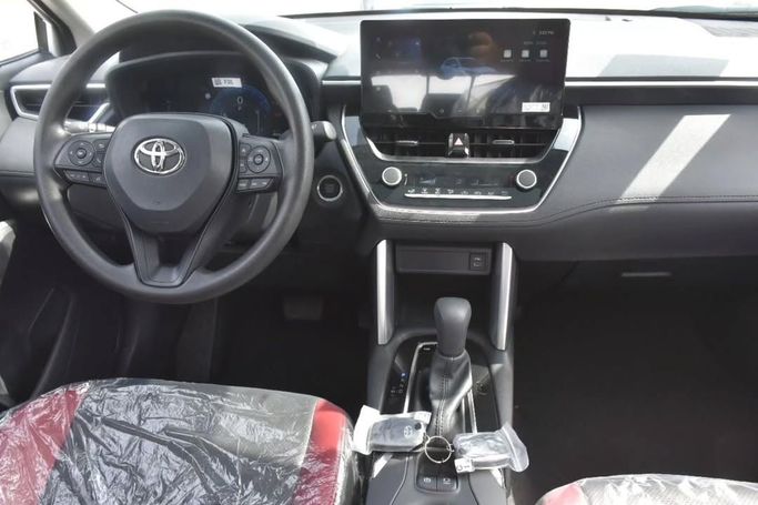 Новый Toyota Corolla Cross I, 2.0 л, 2025 в Шардже от Alfaris Used Cars Белый цвет.  | AUTO.AE