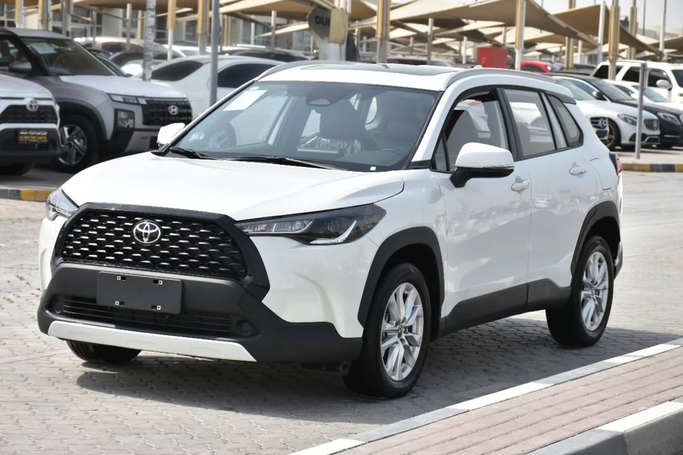 Новый Toyota Corolla Cross I, 1.8 л, 2025 в Шардже от Alfaris Used Cars Белый цвет. Other | AUTO.AE