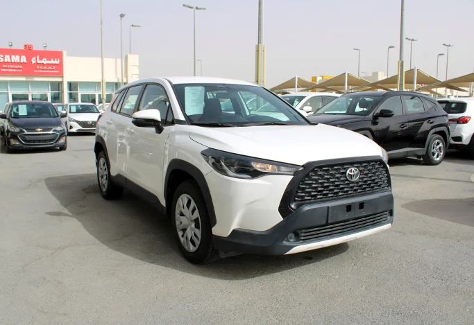 Подержанный Toyota Corolla Cross I, 2.0 л, 2024 в Шардже от Sama alsaadah Cars Белый цвет. GCC | AUTO.AE | Объявление #263013