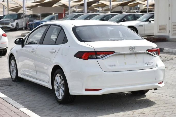 New Toyota Corolla Sporty XII (E210) Facelift, 1.8 l, 2025 in Sharjah by Alfaris Used Cars, White color.  | AUTO.AE
