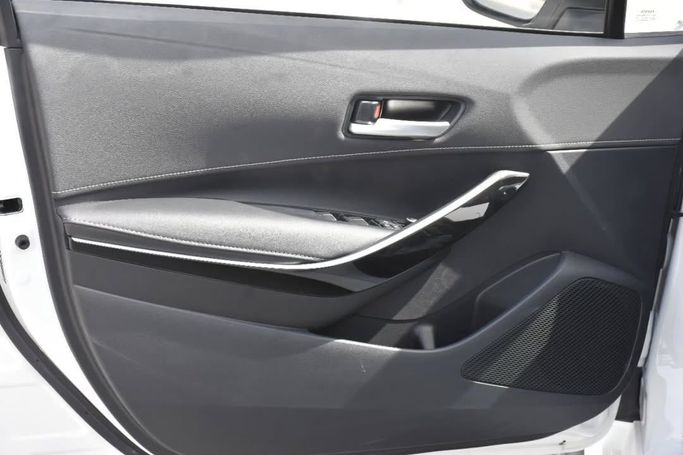 New Toyota Corolla Sporty XII (E210) Facelift, 1.8 l, 2025 in Sharjah by Alfaris Used Cars, White color.  | AUTO.AE