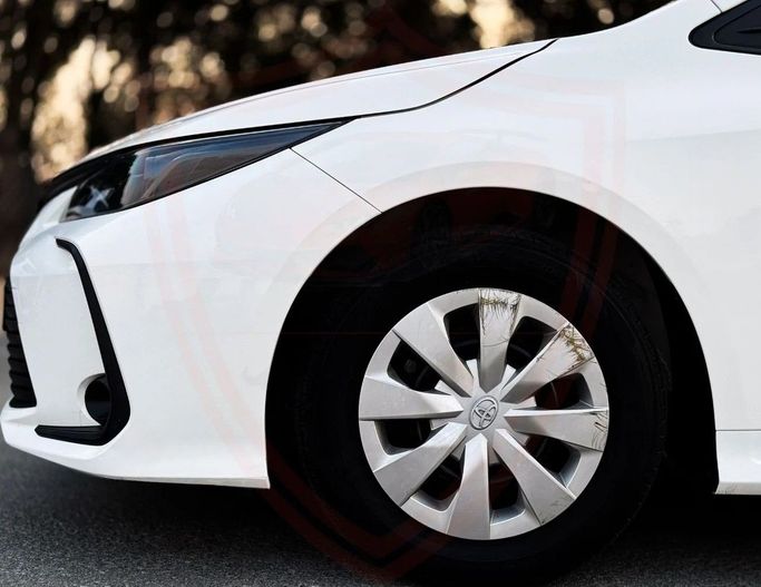 Подержанный Toyota Corolla XII (E210), 1.6 л, 2022 в Шардже от Al Sayed Khamis Used Auto Trading Белый цвет. GCC | AUTO.AE