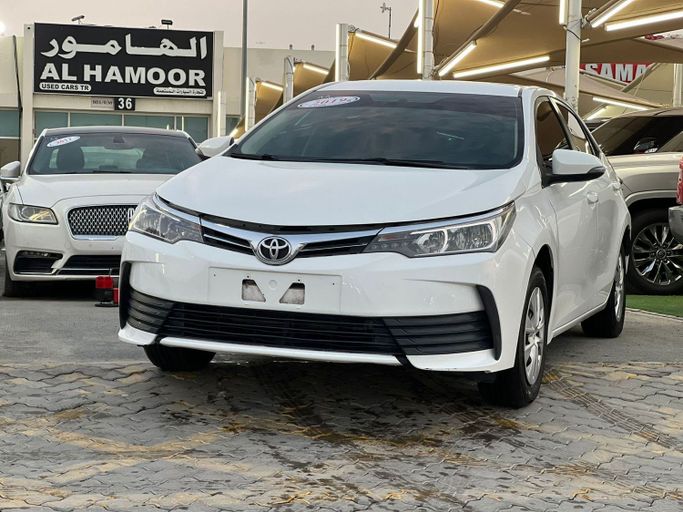 Подержанный Toyota Corolla XII (E210), 1.6 л, 2019 в Шардже от Mohamed Zaki Younis Used Cars Белый цвет. Other | AUTO.AE